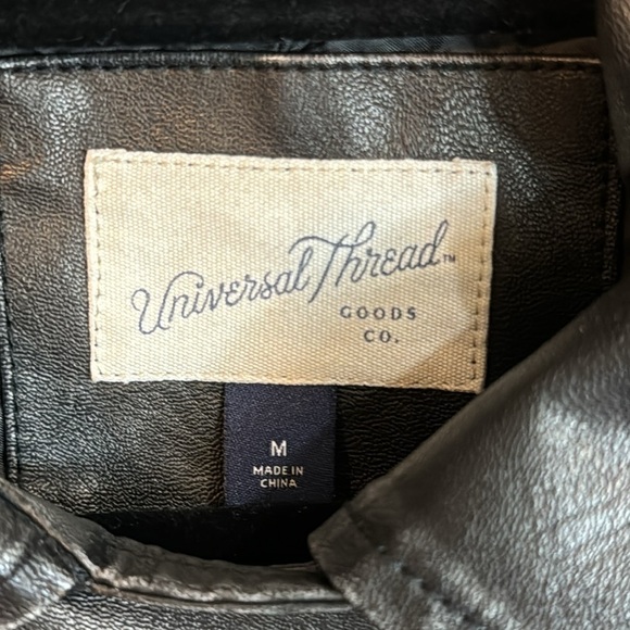 Universal Thread Target Black Non-leather Bomber Jacket Size Medium - Picture 3 of 6